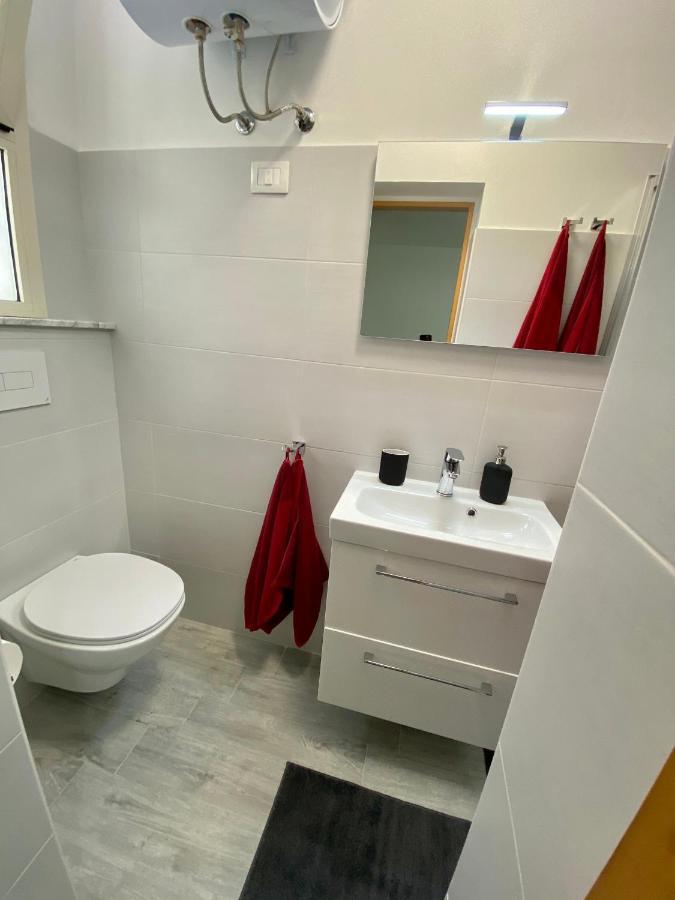 Pisani Apartment バーリ エクステリア 写真