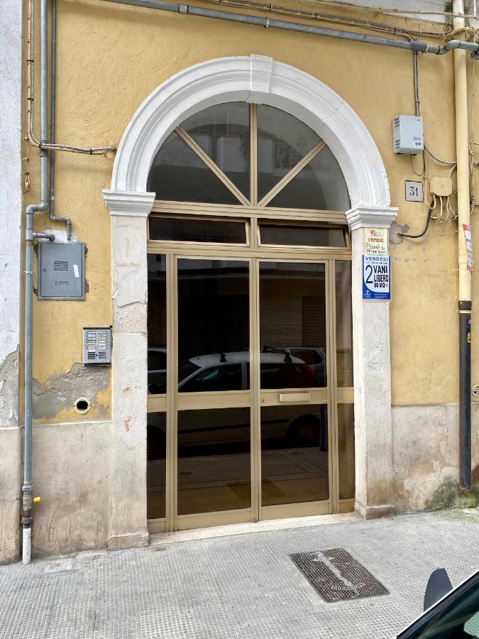 Pisani Apartment バーリ エクステリア 写真