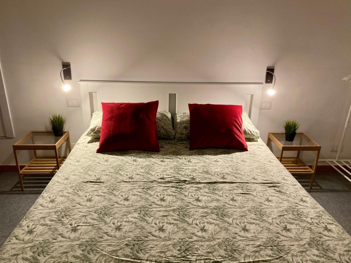Pisani Apartment バーリ エクステリア 写真